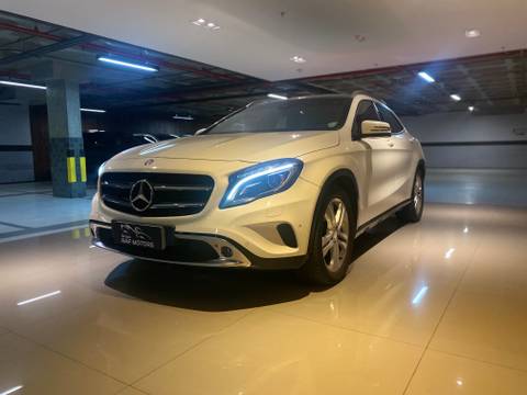 Mercedes-Benz  GLA 200 2016
